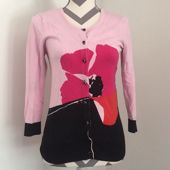 Tops - 🛑 New York and Company cardigan 🛑